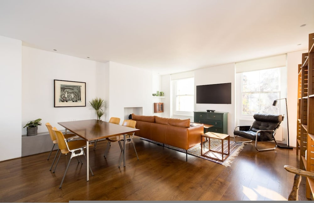 Bellevue Notting Hill 2 Bed by Holland Park