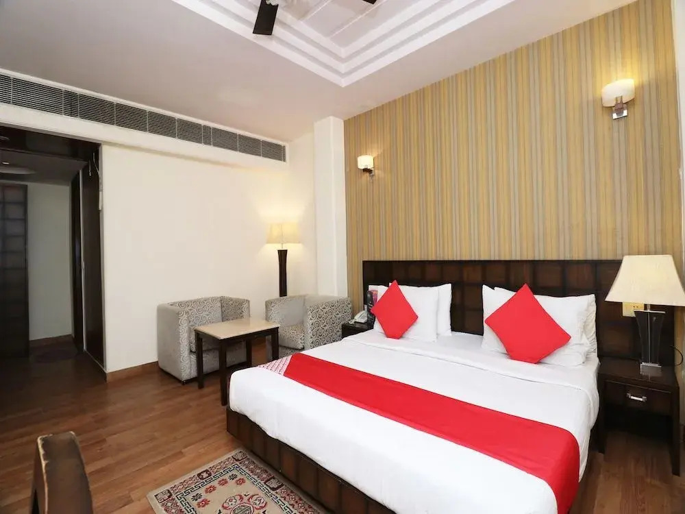 Capital O 307 Hotel The Class