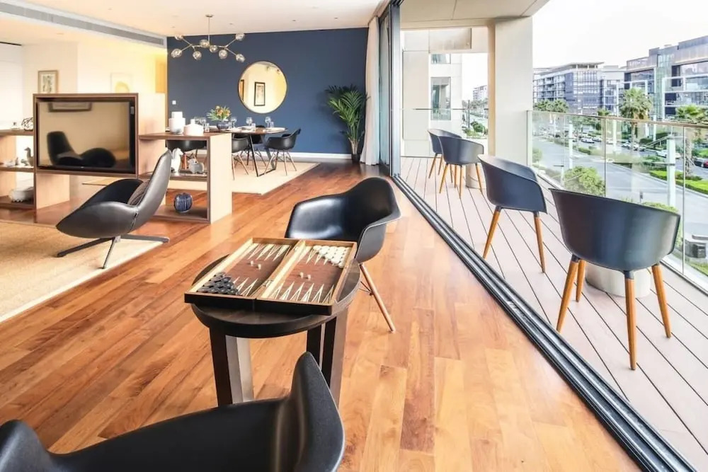 Luxurious Getaway Right Across City Walk Mall