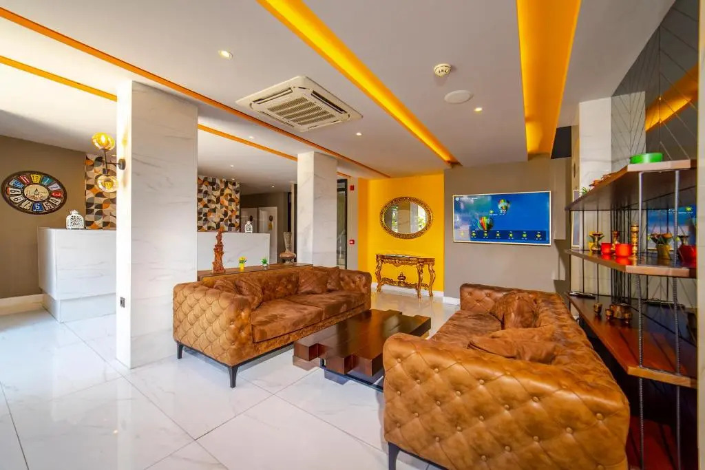 Nebilux Hotel