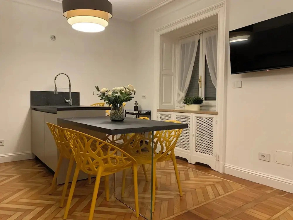Turin Central Apartment