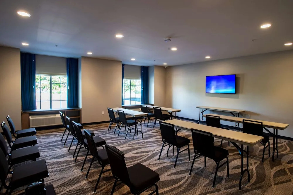 Microtel Inn & Suites by Wyndham Amsterdam NY