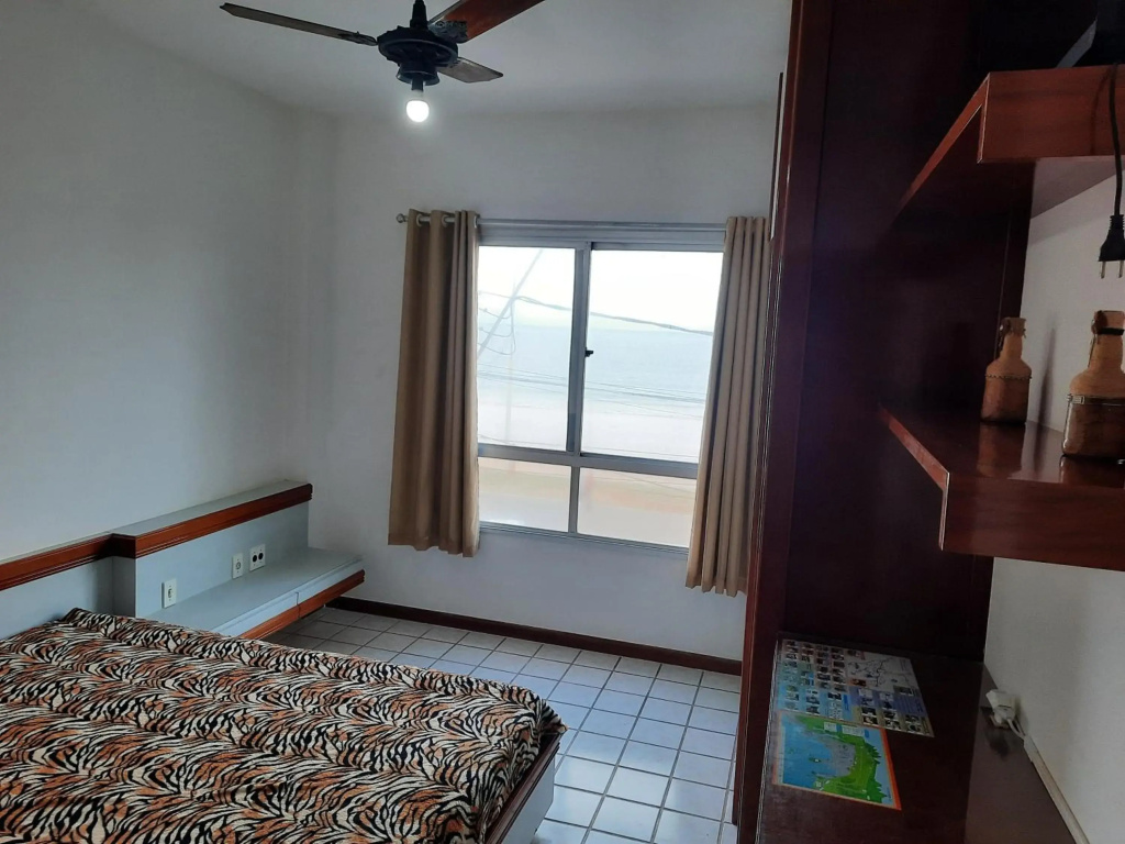 Apartamento Frente para o Mar-PÉ NA AREIA -VISTA TOTAL PARA O MAR -ÁREA DE CHURRASCO PRIVATIVA COBERTA-WIFI-NETFLIX -DISNEY PLUS -STARMAX- HBO MAX - JOGOS- FIRE TV STICK POR COMANDO DE VOZ- TV DE ASSINATURA EM TODOS OS QUARTOS