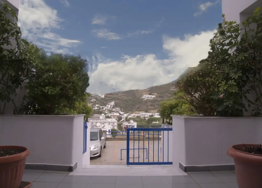 Erato Apartments