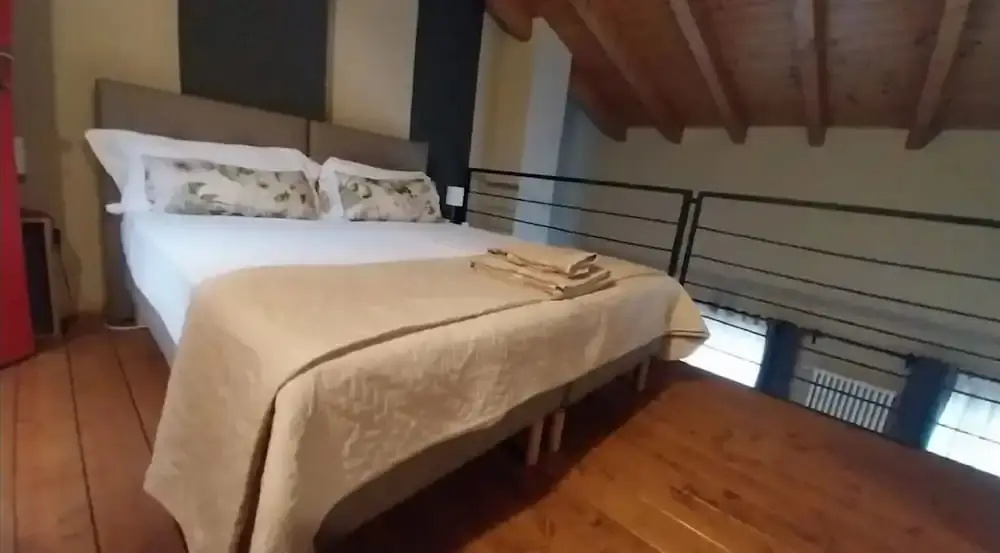 Apartment in Iseo with Pool