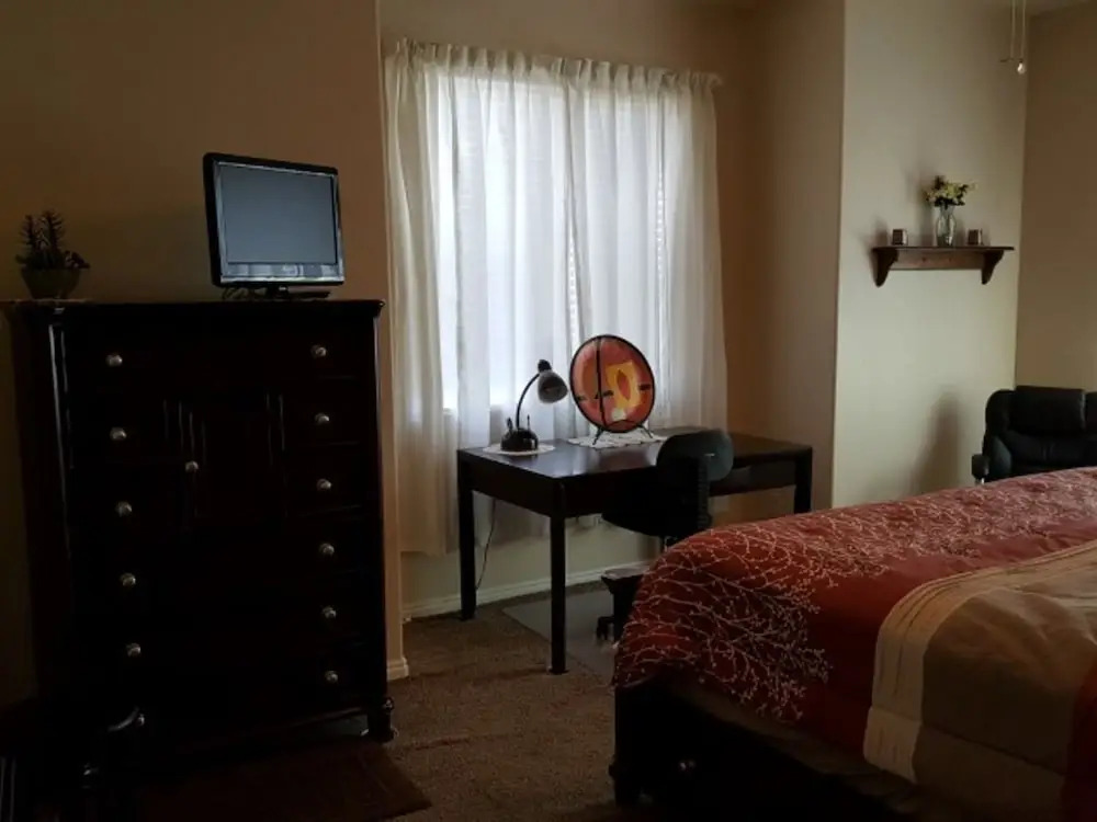 Charles And Carrie Linn 2 Bedroom Condo