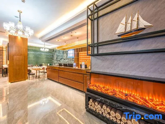 James Joyce Coffetel Hotel (Chaoyang High-speed Railway Station Qingnian Road Subway Station)