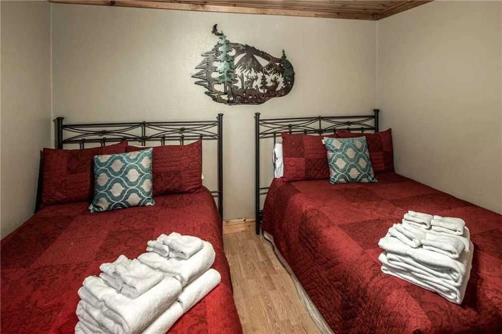 Los Nation - Four Bedroom Cabin