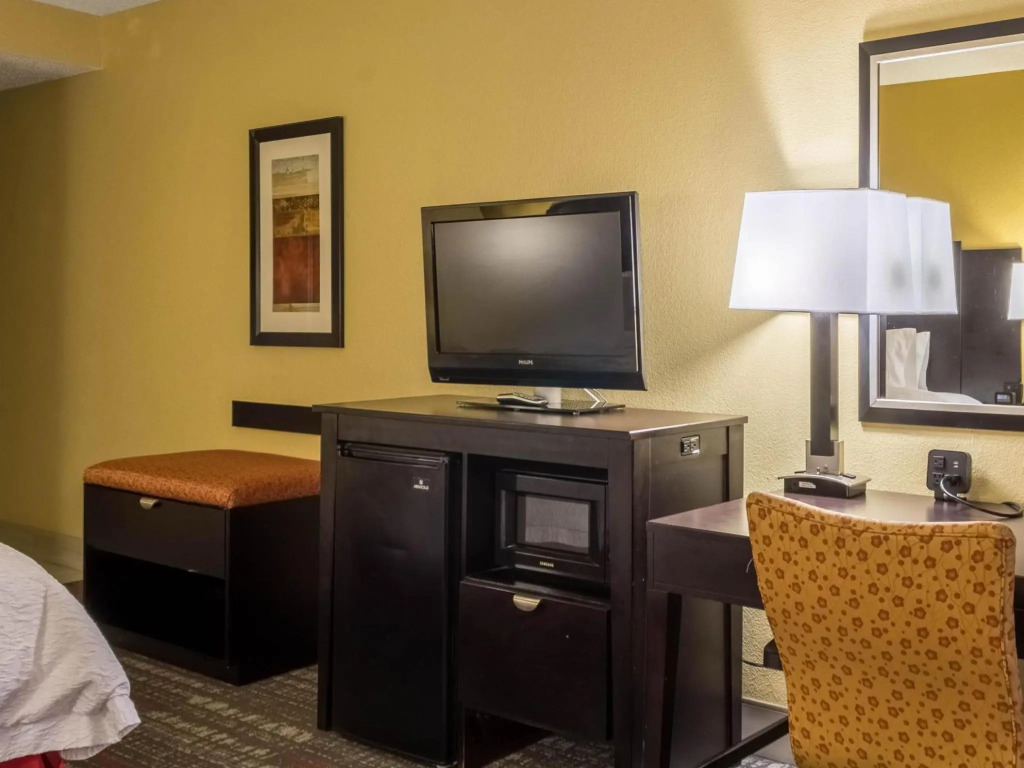 Best Western Plus Clinton/Jackson