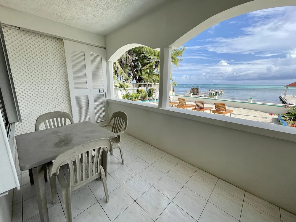 Belizean Reef Suites