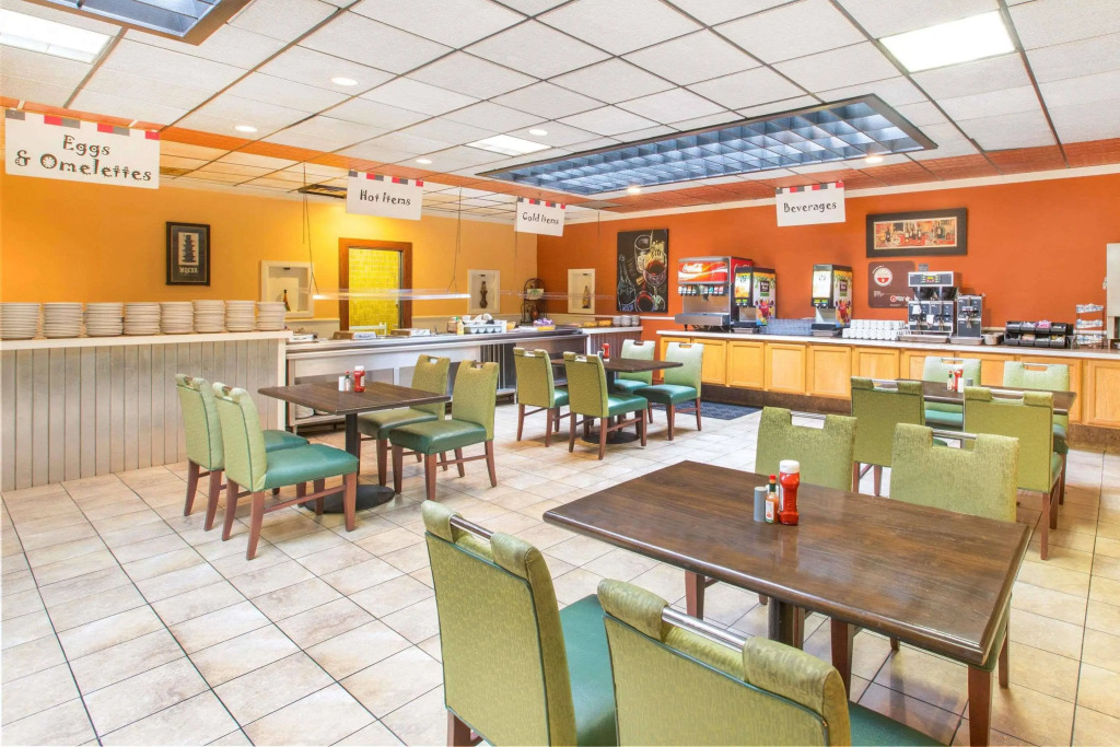 Clarion Inn and Suites Convention Center Kearney