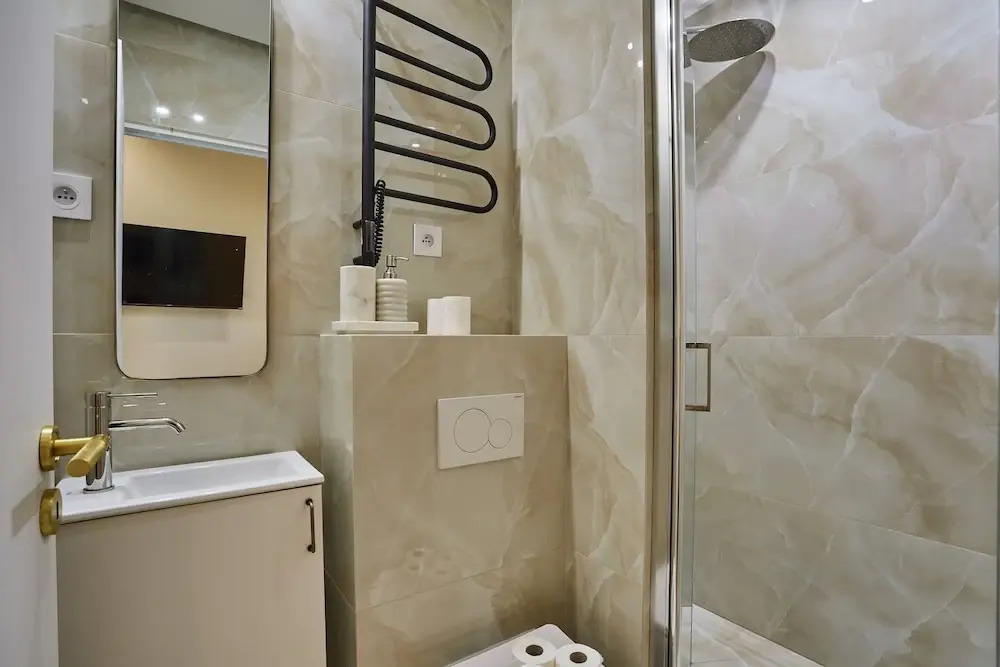 Spacious Apartment With AC - Center of Paris