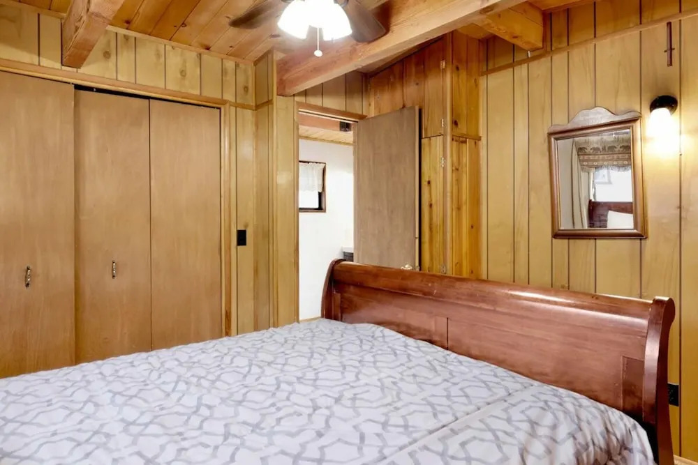 Mount Shasta Retreat #2073 by Big Bear Vacations