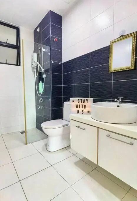 B1606 Platino ParadigmMall Netflix PoolViewSTAY