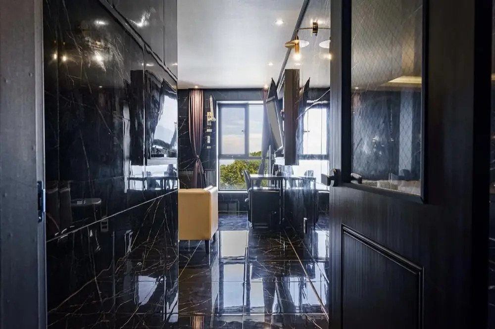 H moment Hotel songjeong