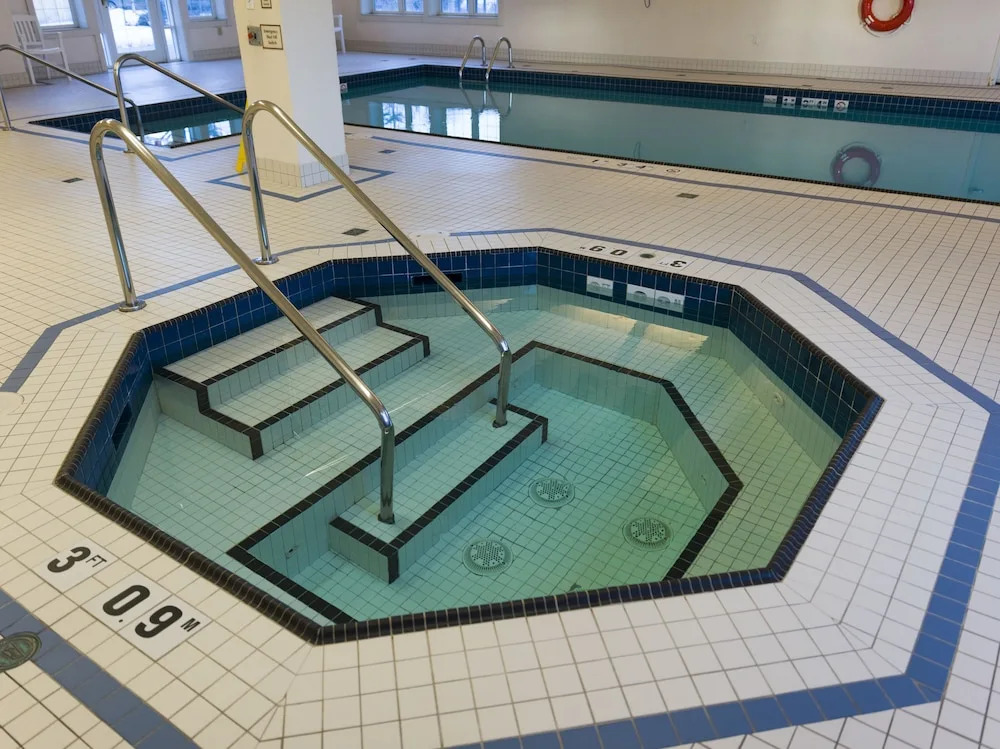 Lakeview Signature Inn Calgary Airport