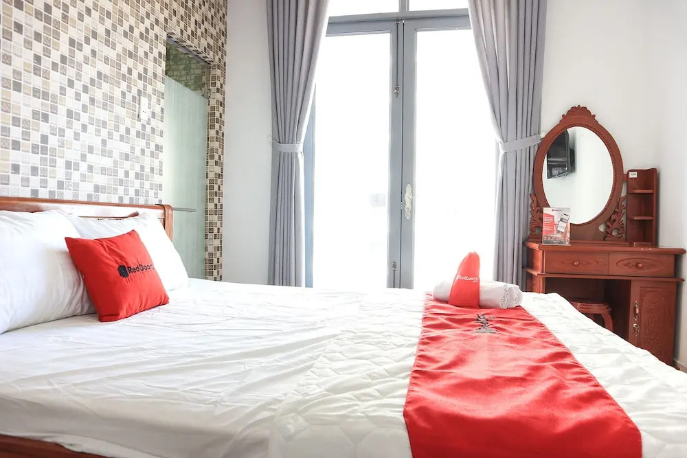 Reddoorz Near Khu che xuat Tan Thuan