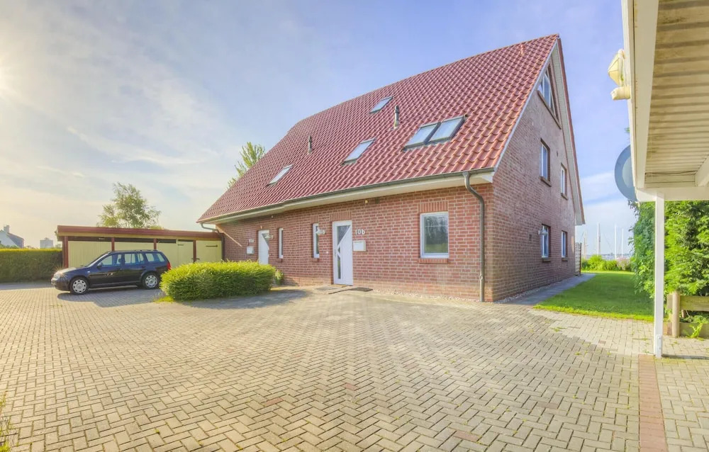 Amazing Apartment in Großenbrode With Wifi and 2 Bedrooms