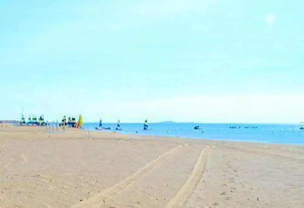 House with 2 Bedrooms in Vendres, with Shared Pool And Furnished Terrace - 300 M From the Beach