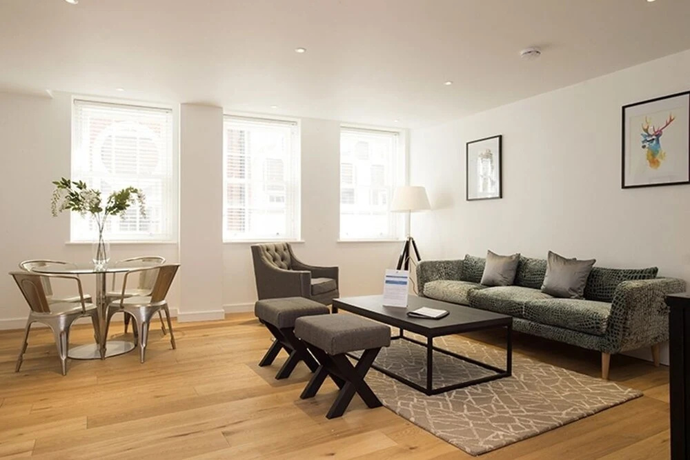 Urban Stay Lovat Lane Apartments