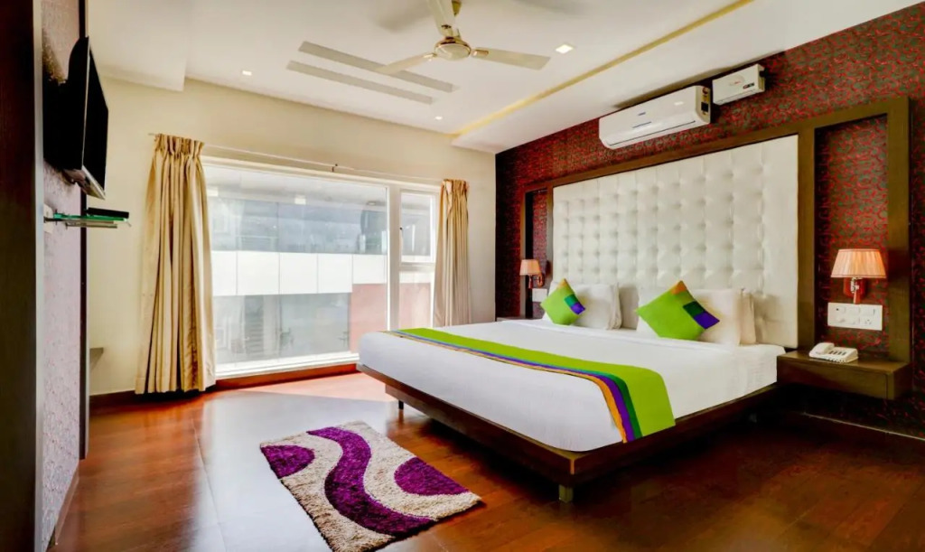 Treebo Orchid, 2.5 kms to Mahatma Gandhi Park