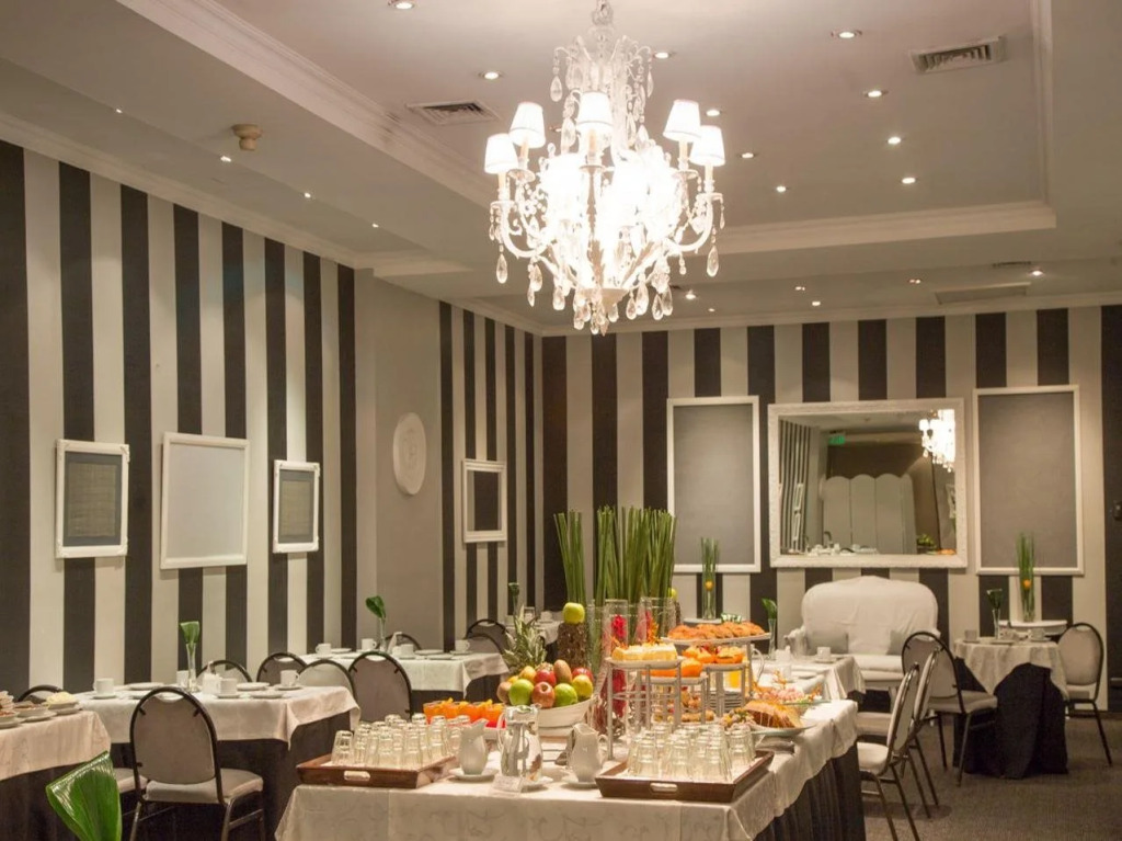 1253 Recoleta Small Hotel
