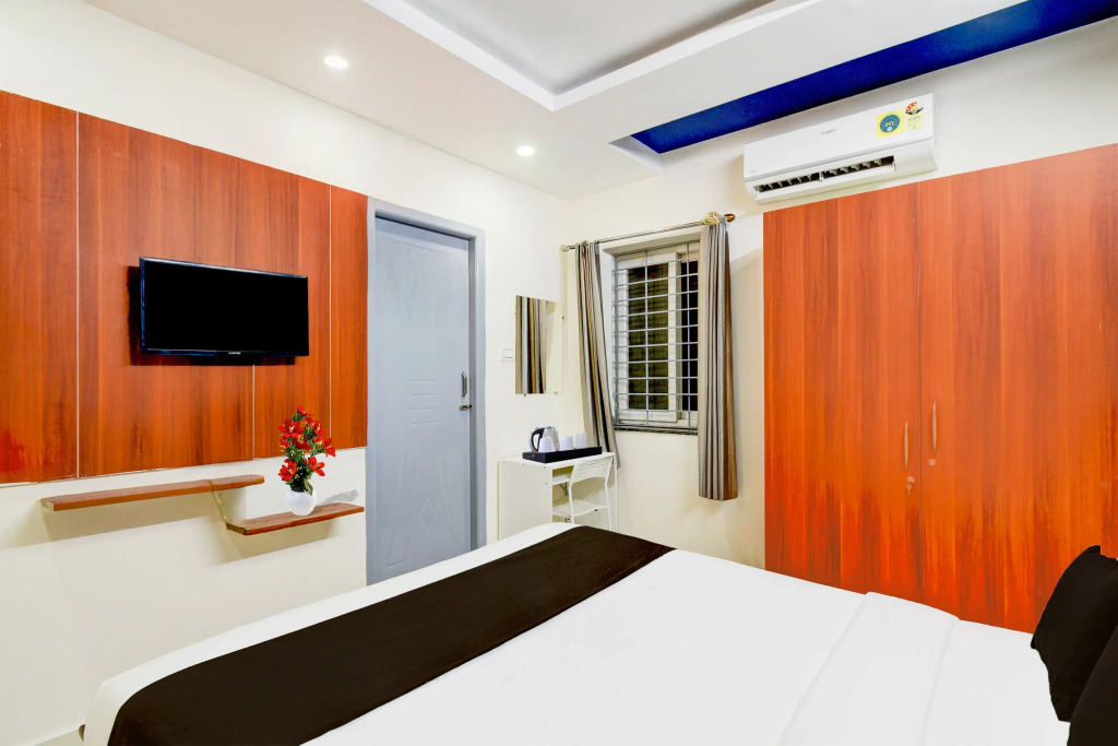 Super Collection O Khajaguda Hills Formerly Sri Balaji Luxury Rooms