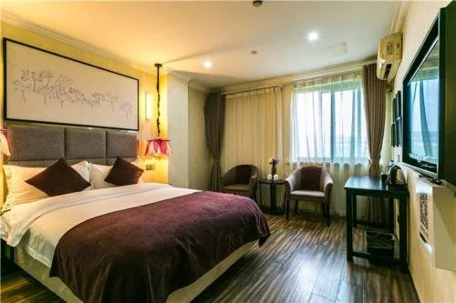 Blooming Hotel