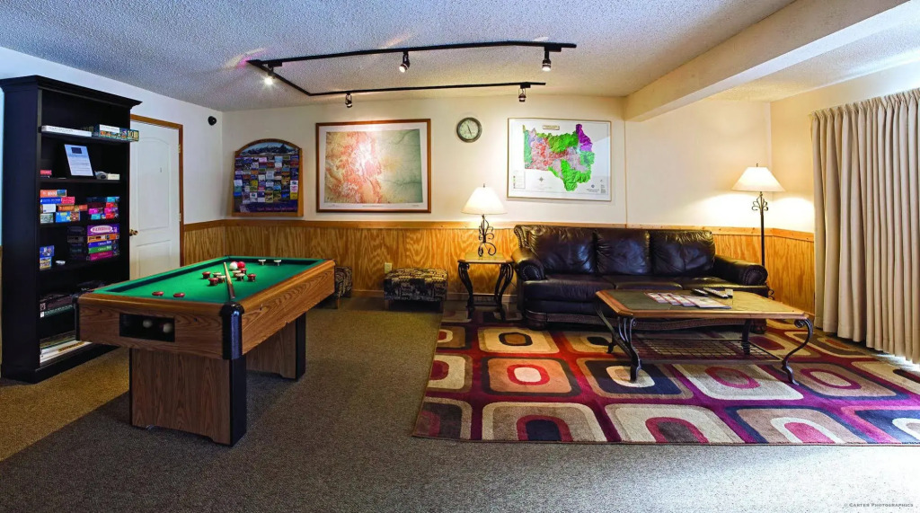 Indian Peaks Resort