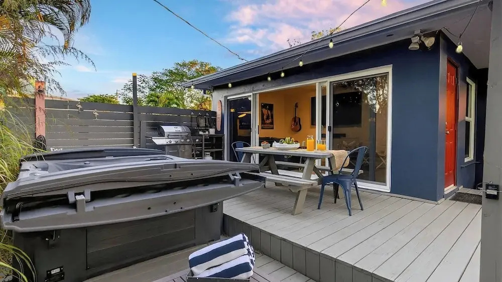 Hot Tub, Firepit, Deck | 10mins to Beach | Middle Terrace Cottage by AvantStay