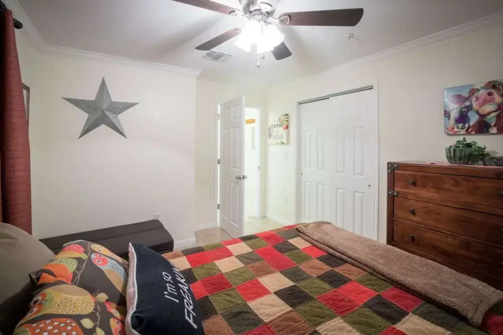 Waterwheel Hideaway - Cozy Condo for 6 With Resort-style Amenities