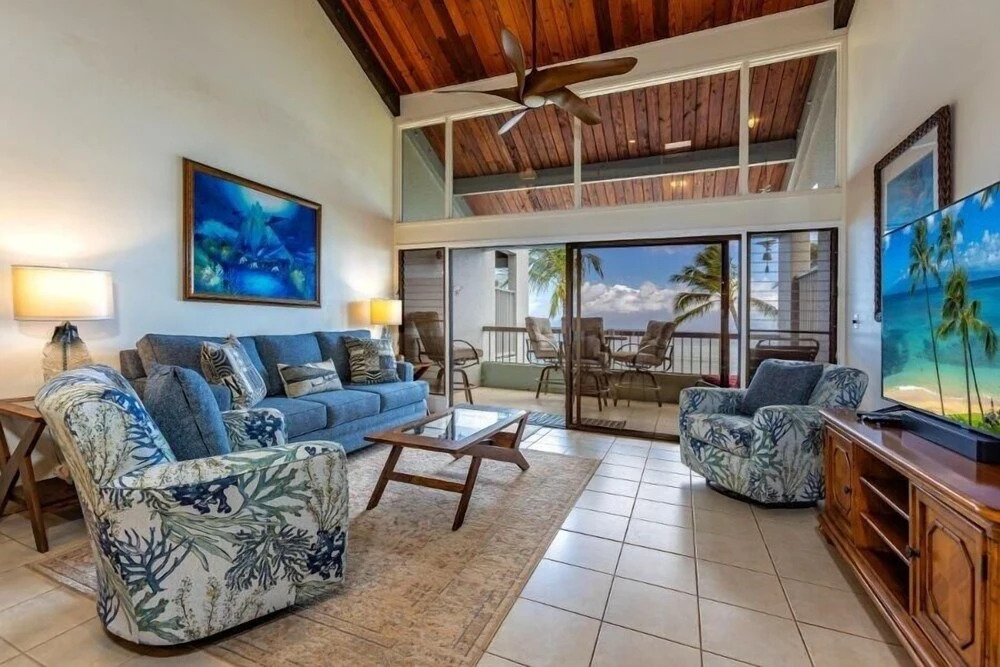 Hale Mahina, #b-405 2 Bedroom Condo by RedAwning