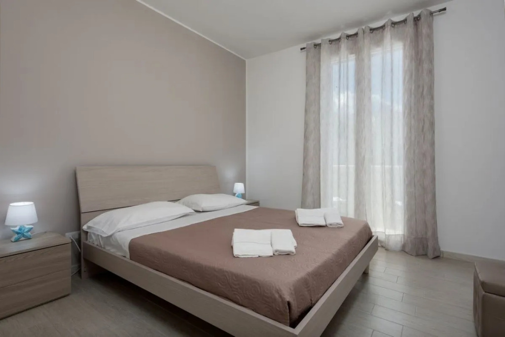 Isule Apartment & Terrace