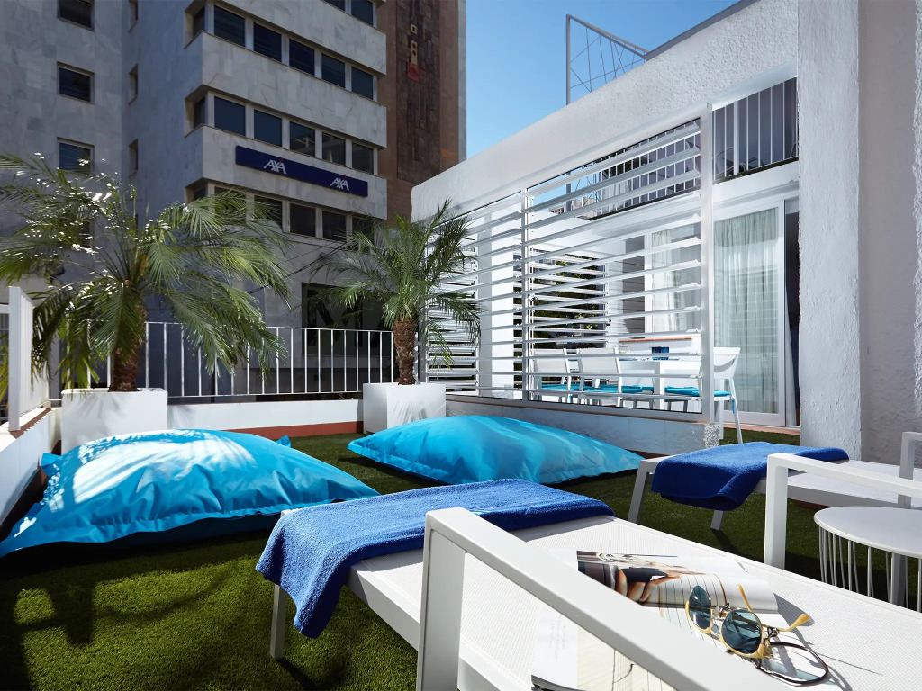 Livescape Soriano Suites