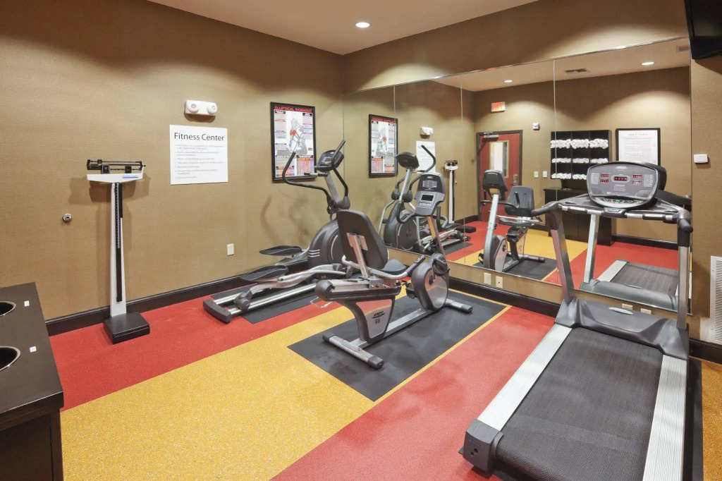 Holiday Inn Express & Suites - Denton North by IHG