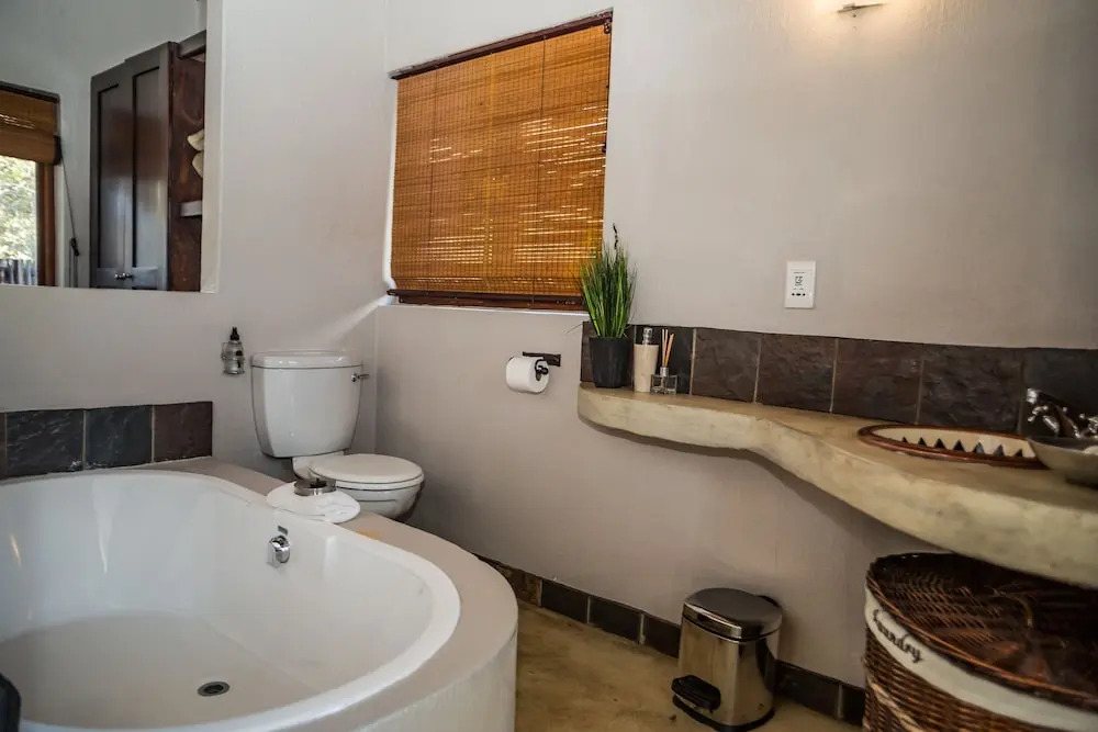Hoedspruit Raptors Lodge N16