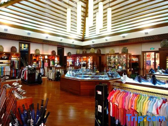 Yalong Bay Golf Club