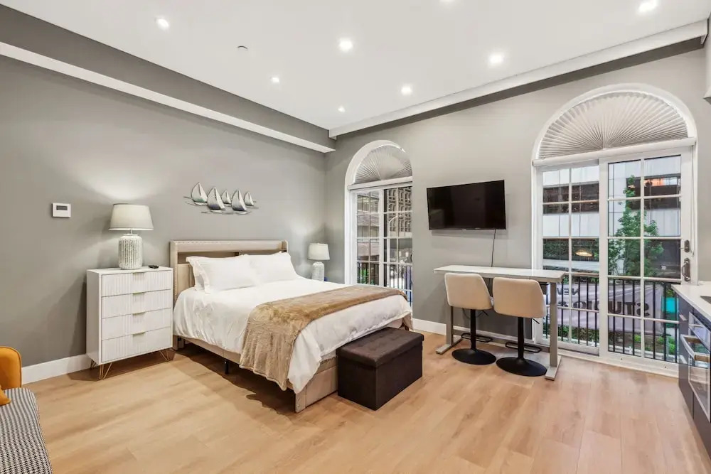 24 Stay - Philadelphia Rittenhouse