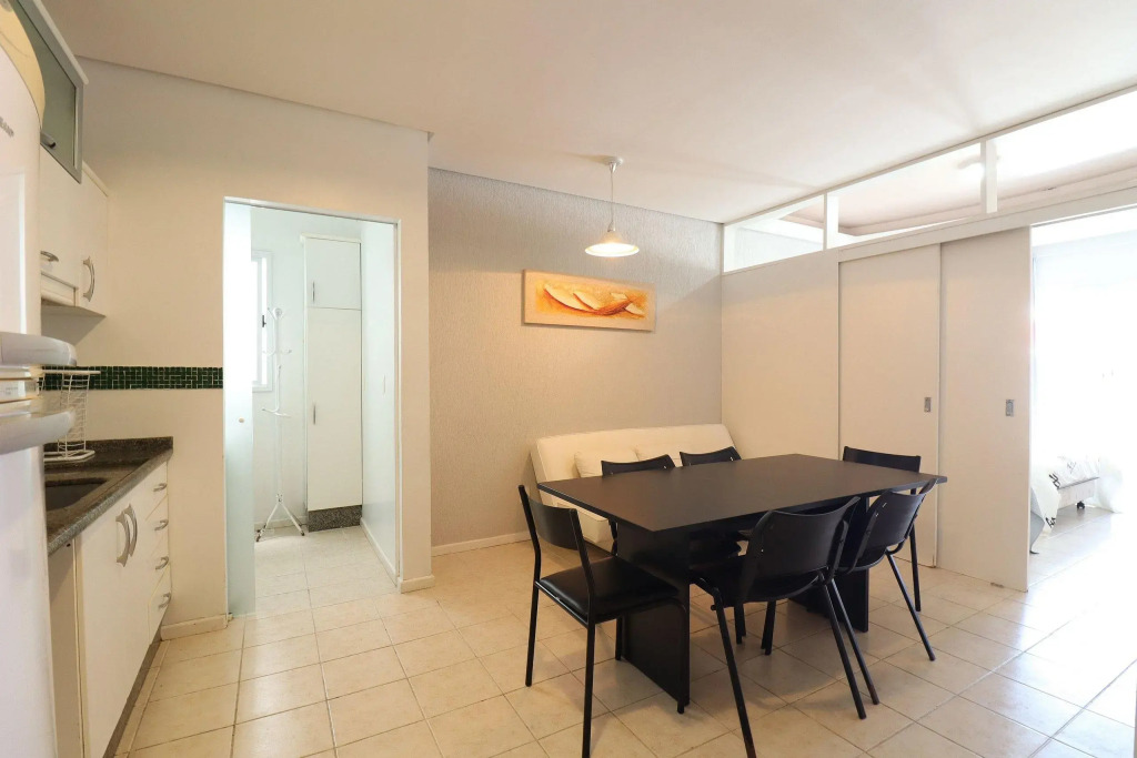 Apto com banheira para banho relaxante - HB67F