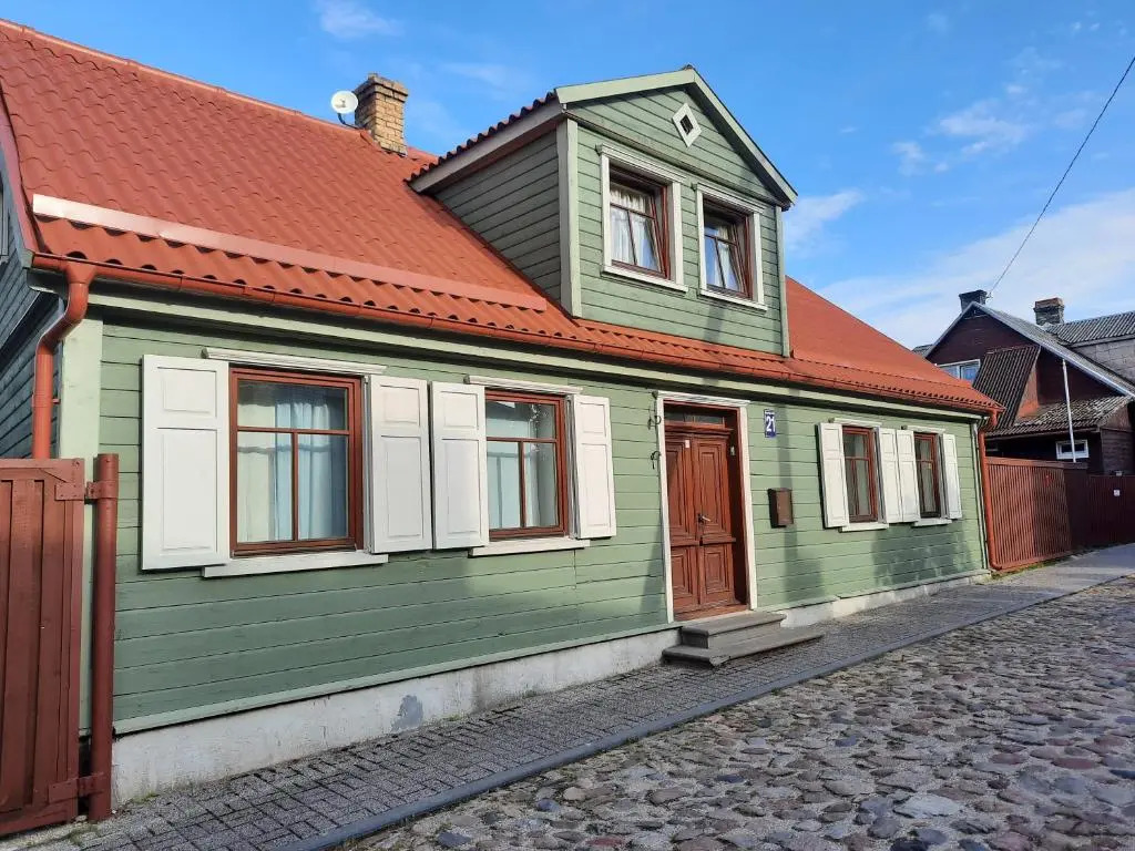 Kapteiņu iela 21