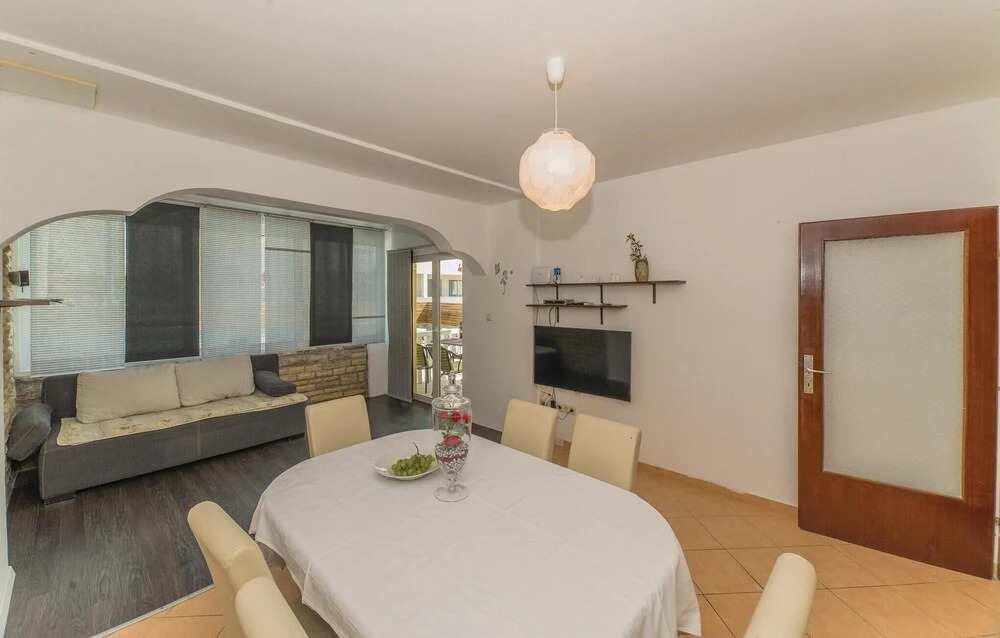 Amazing Home in Biograd With Wifi and 2 Bedrooms
