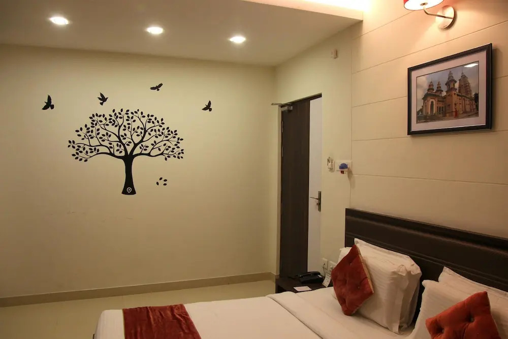 OYO 2244 Hotel Premiere Villa