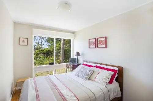 Stunning Views - beach cottage with ocean vistas