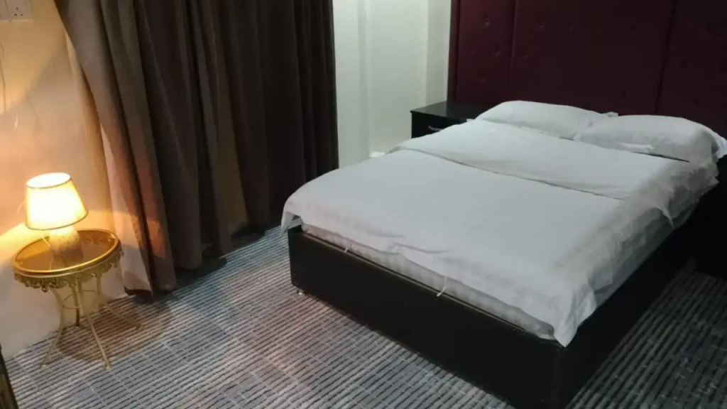 Desert Rose Hotel