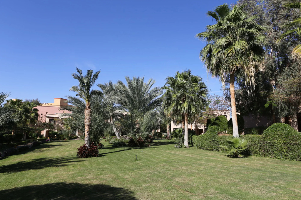 Tamra Beach Resort