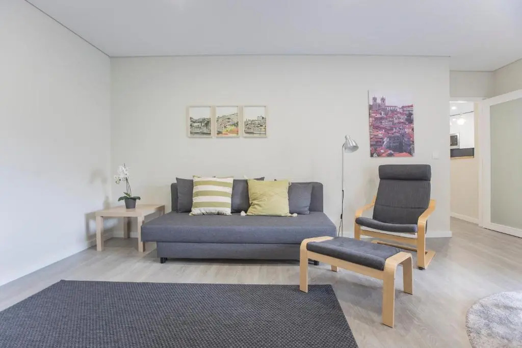 2BR Flat w/ AC & Great Views by LovelyStay