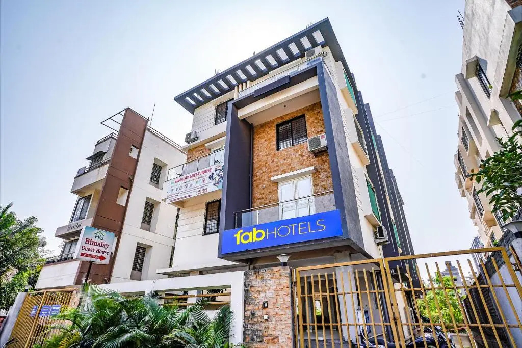 Fabhotel Himalay Guest House