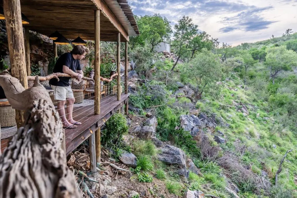 Buffalo Ridge Safari Lodge