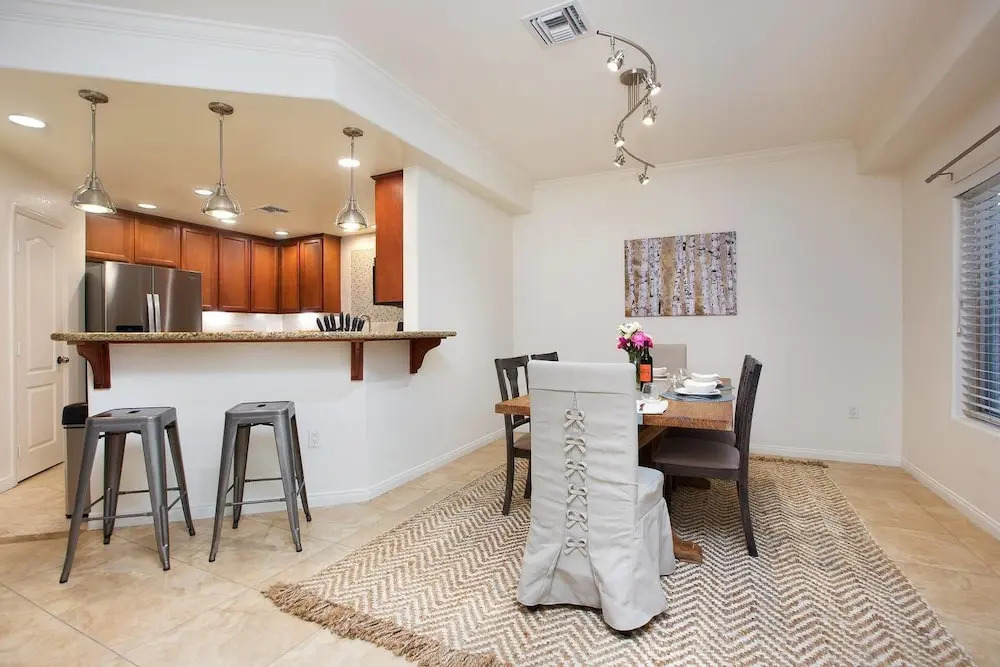 Scenic 4br/3.5ba in PB by Domio