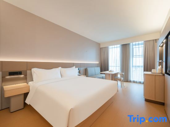 JI Hotel Qingdao Haier Industrial Park Wannianquan Road Subway Station